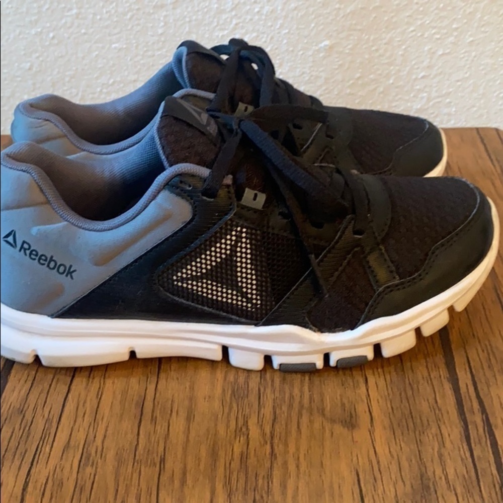 Black & Grey Reebok Sneakers size 7 memory foam